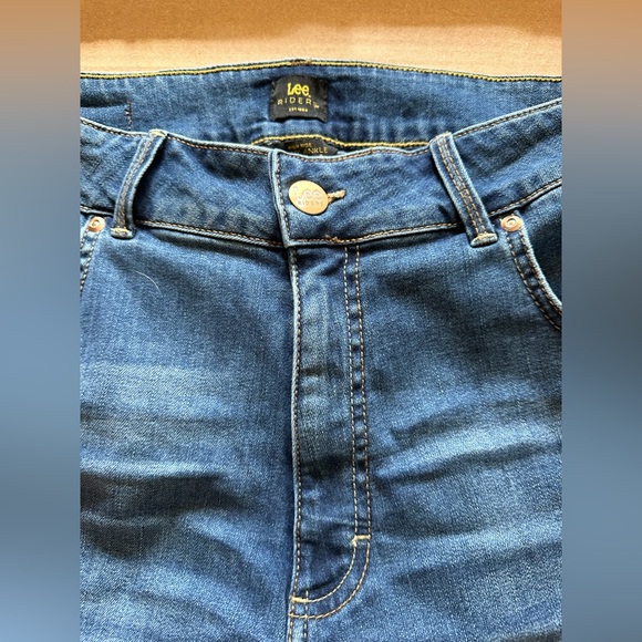 Lee Riders Jeans - Picture 3 of 6